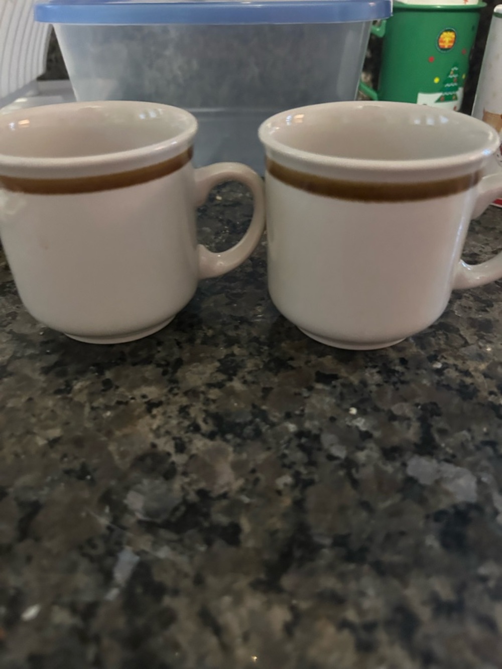 vintage Mountain Wood Collection stoneware mugs (set of 2)